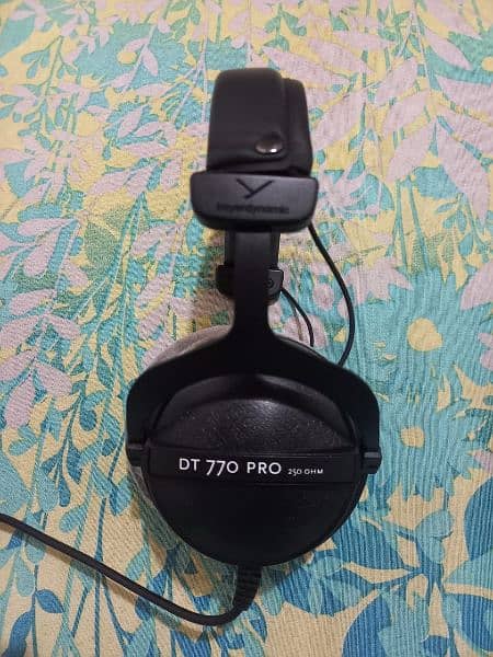 beyerdynamic DT 770 PRO 250 Ohm 0