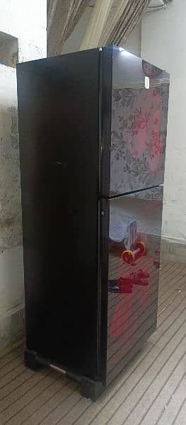 General FullSize Made in Japan Fridge, Only 2 Months used 6