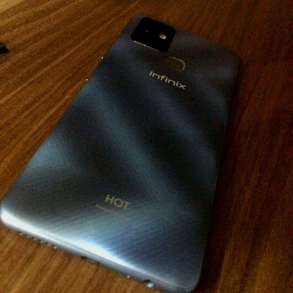 Infinix hot 10 6/128 RAM ROM 2