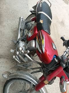 Yamaha 4 stroke 2009 red color