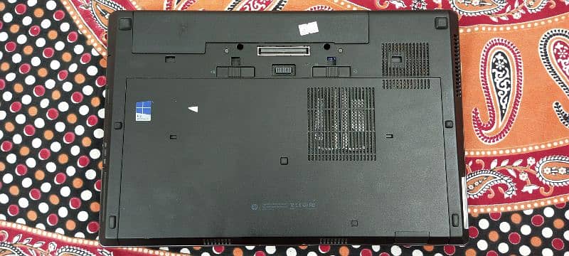 Laptop hp core i5 4th generation 8gb 500 hard disk 1