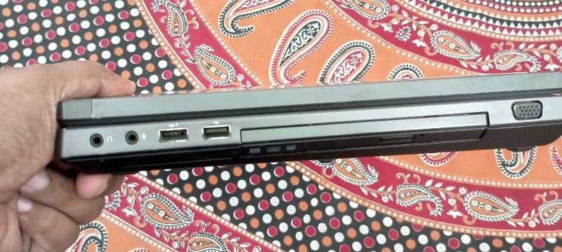 Laptop hp core i5 4th generation 8gb 500 hard disk 5