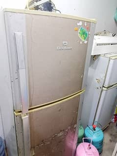 Dawlance  fridge full genius condition Mein original