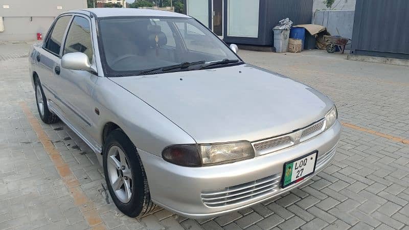 Mitsubishi Lancer 1992 10