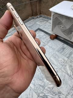 Iphone XS iphone 6s Vivo y20  Blackberry prive read add