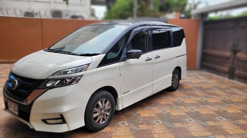 Nissan Serena HighwayStar 2019 12