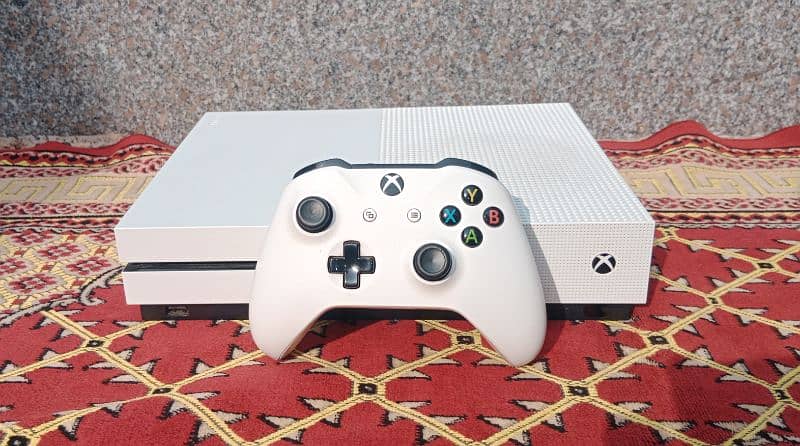 xbox one s with 6 games and extra controller 1