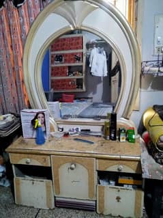 Dressing table for sell