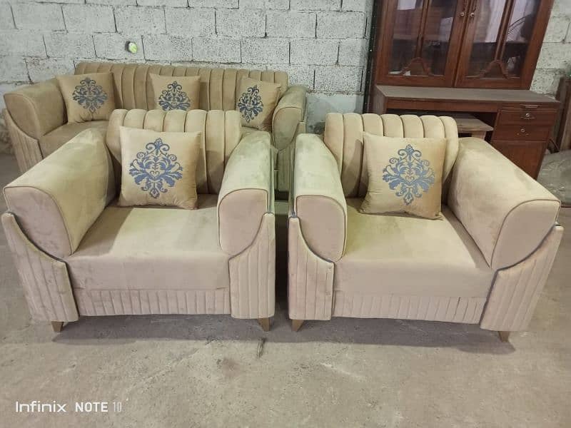 7saeter Sofa 2