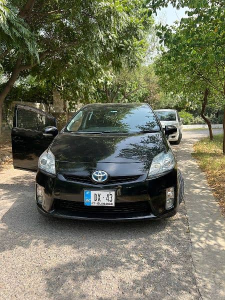 Toyota Prius 2011 3