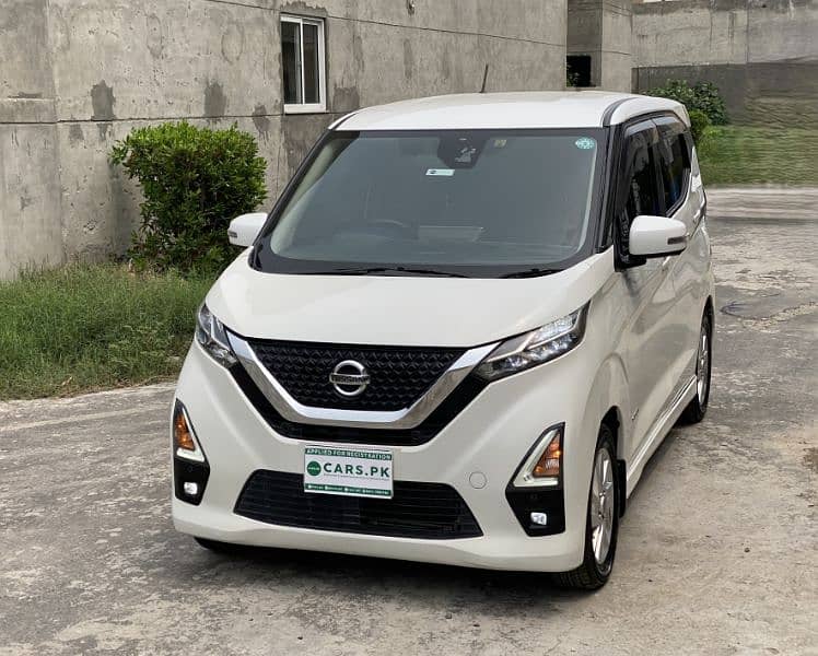 Nissan Dayz Highway Star 2020 S-Hybrid 660cc 3