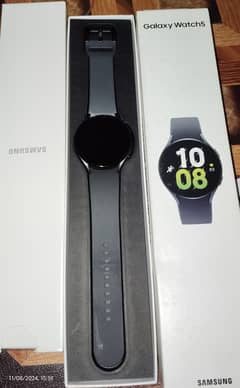 Samsung Galaxy Watch 5 (44 mm)