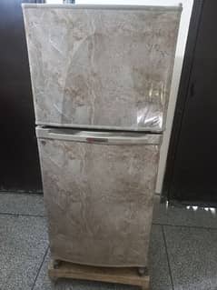 Dawlance Refrigerator Medium Size