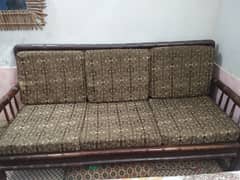 5 seater Sofe set with sitting foam recently changed (new)