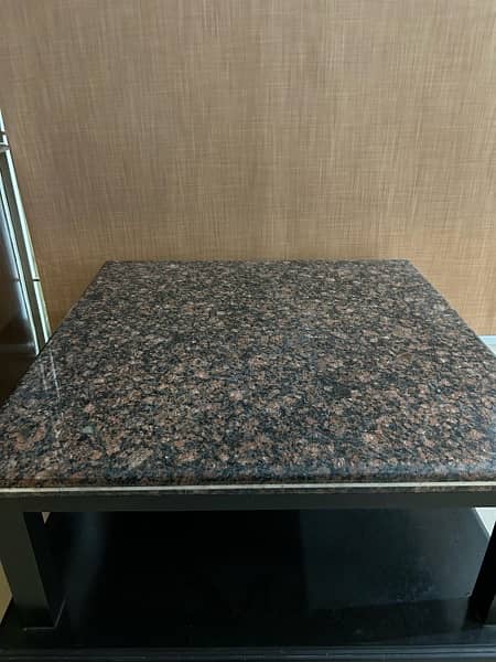 GREYNIGHT MARBLE TABLE ORIGINAL. 0