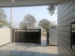 10 Marla House Is Available For Sale In Wapda City - Block M, Faisalabad