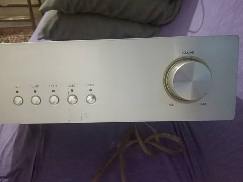 stereo amplifier 1