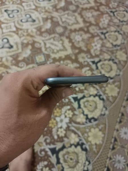 iphone 8 64GB
Non PTA 3