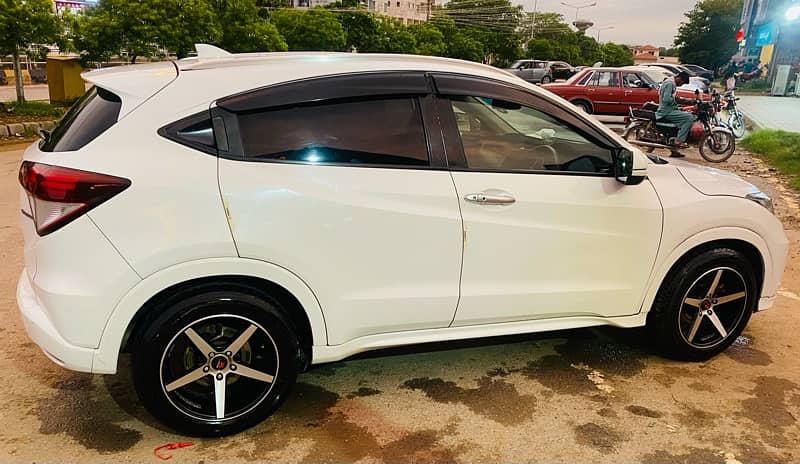 Honda Vezel 2013 3