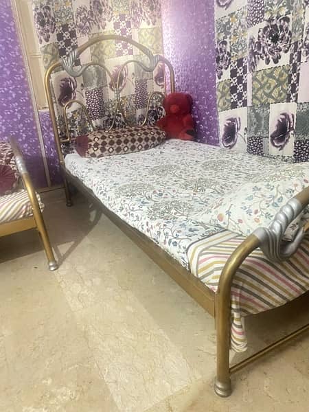 Beautiful Single bed pair 4