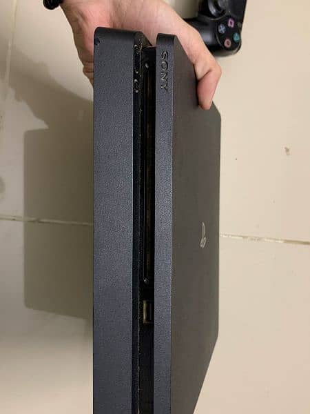 PS4 SLIM [ 1 TB ] 1