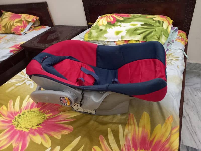 Carrycot 3