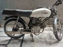 crown 100 cc 2016 model 03195693041