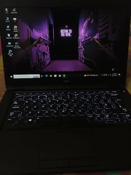 Dell Laptop in new condition 9