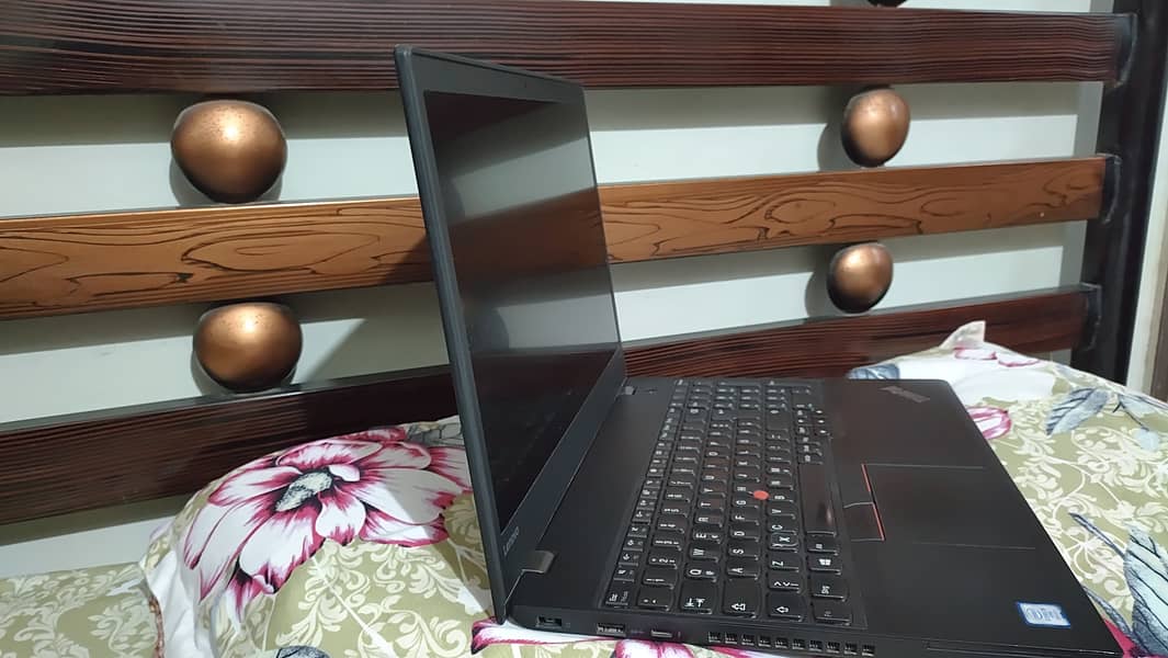 Lenovo ThinkPad T570 | 15.6" Business Laptop Core i5 7th Generation 1