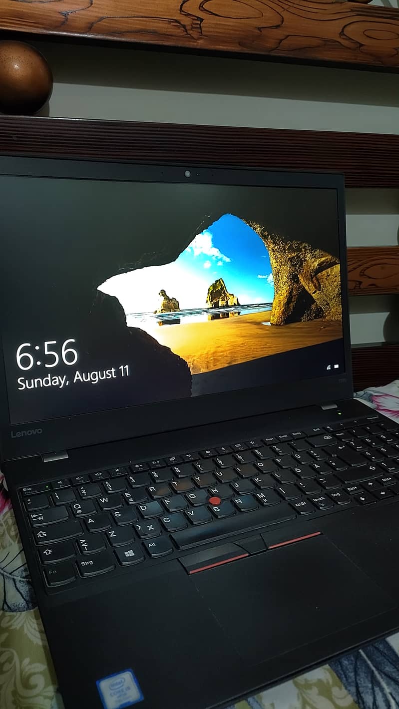 Lenovo ThinkPad T570 | 15.6" Business Laptop Core i5 7th Generation 4