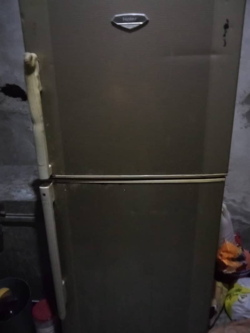 Haier Full size fridge working 3