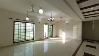 Brand New 3 Bed Flat For Sale In Askari 11 Lahore