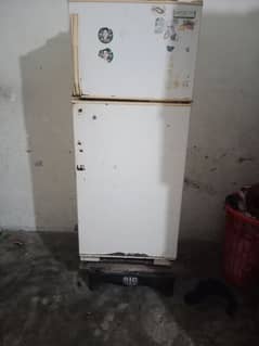 Philips fridge for sale gas problm