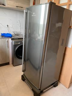 Dawlance Vertical Freezer. Model No. VF-1035WB.