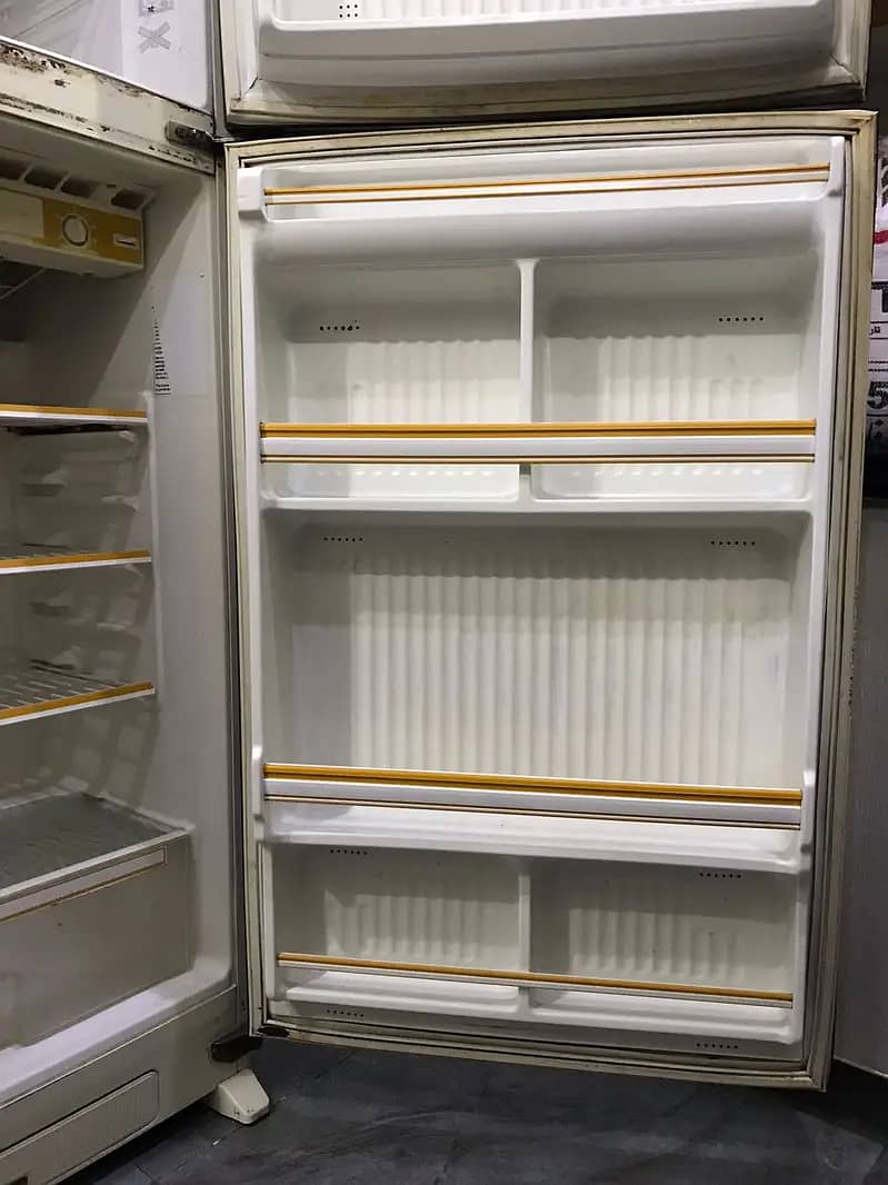 General ER-120K Fridge (Japan) 14 Cubic Feet 9