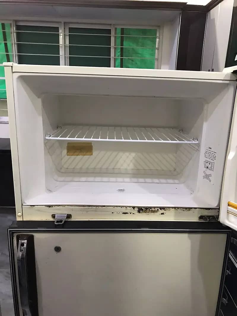 General ER-120K Fridge (Japan) 14 Cubic Feet 10