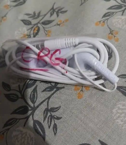 Original Samsung Handfree Brand new  Pulled out from Box Pack Samsun 0