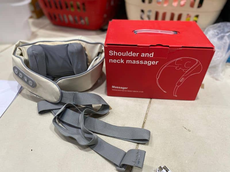 Cordless 4D Neck and Shoulder Massager infrared Heating 3