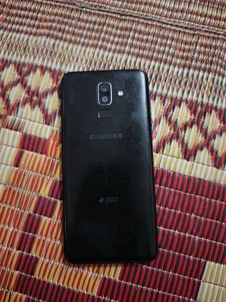 galaxy j8 14