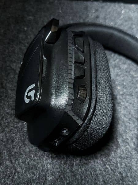 Logitech g633 Artemis spetrum headphone 0