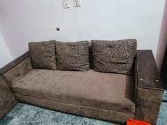 7 seater sofa set very reasonable price good condition