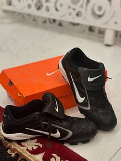 NIKE ALPHA FASTFLEX FOOTBALL SHOES