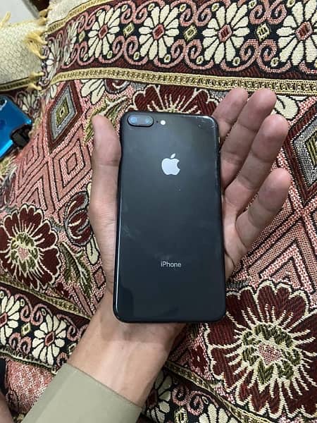 iPhone 8 plus 3