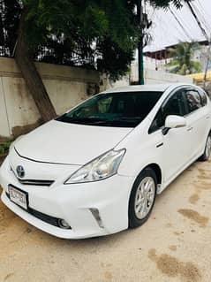 Toyota Prius Alpha 2014 0