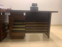 Almost brand new office table for sale 0