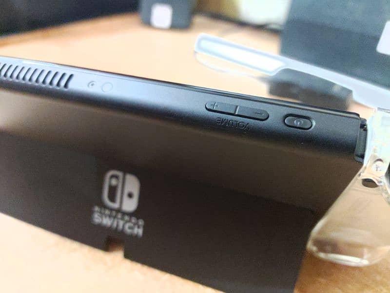 Nintendo Switch OLED - Jailbroken - 128GB - Full Accessories - New Con 11