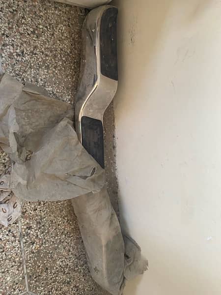 toyota hilux pickup back bumper 1