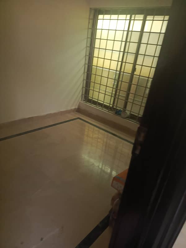 Marble flooring 40x80 Upper portion For Rent 5