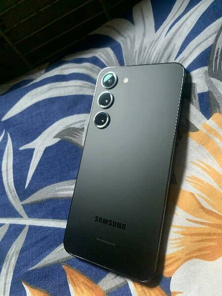 Samsung S23 Black 8/128 4