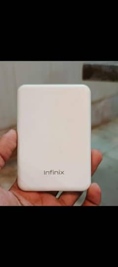 Infinix wireless powerbank  10/10 0